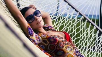 обоя девушки, diana morales, гамак, очки