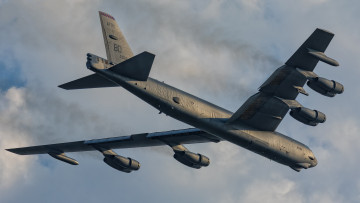 Картинка boeing+b52h+stratofortress авиация боевые+самолёты ввс