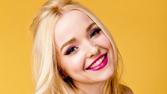 Обои картинки фото девушки, dove cameron, блондинка, лицо, улыбка