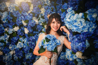 Картинка девушки -+азиатки азиатка невеста фон букет гортензии