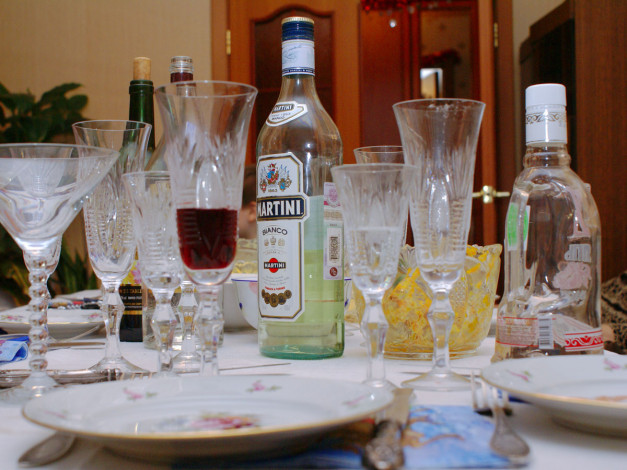 Обои картинки фото недопетое, недопитое, пост, тусовчый, этюд, еда, напитки