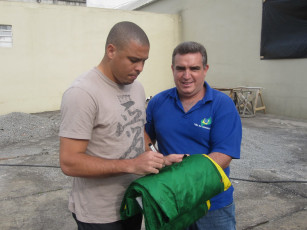 Картинка ronaldo мужчины lu& 237 naz& 225 rio de lima роналдо r9 футбол бразилец brazil бразилия футболист автограф