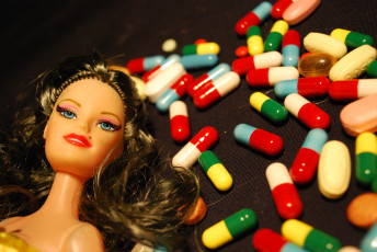 Картинка разное игрушки пилюли