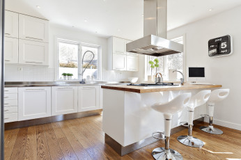 Картинка интерьер кухня мебель часы хай-тек