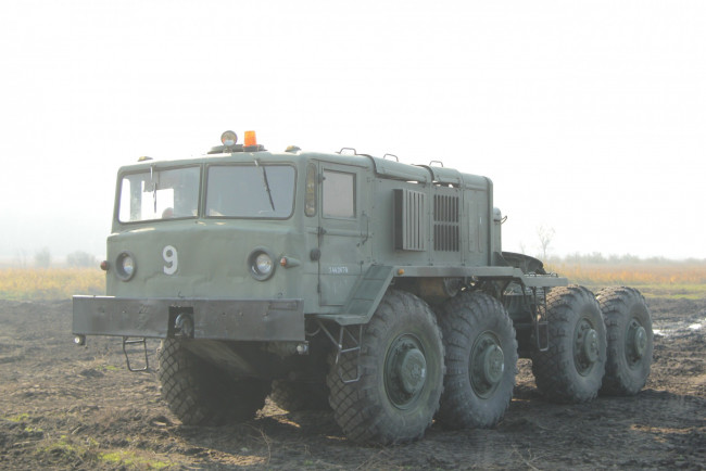 Обои картинки фото ураган, техника, военная, маз