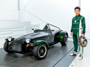 Картинка автомобили caterham темный спорткар kamui kobayashi seven 250 r 2014