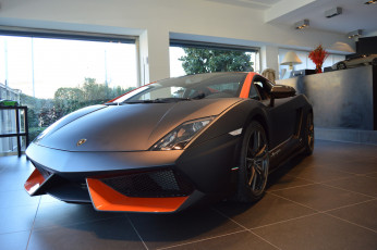 Картинка автомобили выставки+и+уличные+фото суперкар