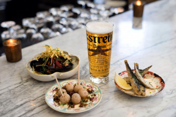 Картинка еда напитки +пиво пиво бокал пена