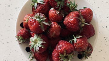 Картинка еда клубника +земляника ягоды спелая