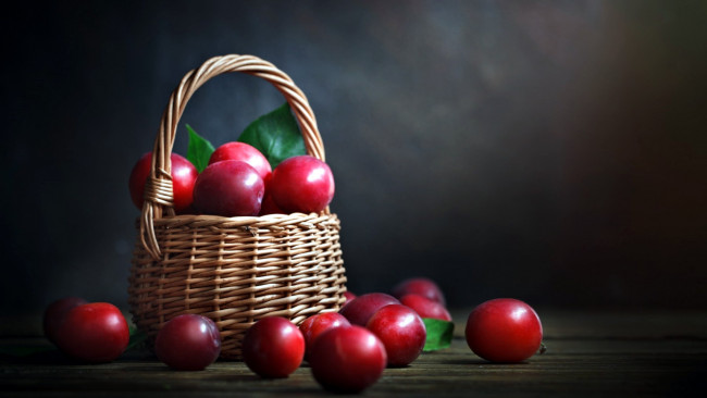 Обои картинки фото еда, персики,  сливы,  абрикосы, сливы