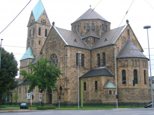 Картинка города католические соборы костелы аббатства