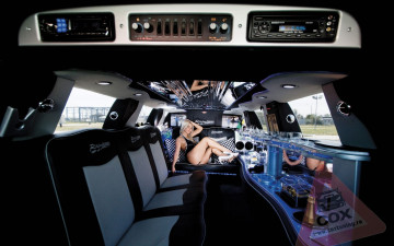 Картинка автомобили авто девушками