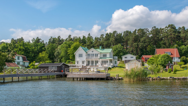 Обои картинки фото швеция, vaxholm, города, улицы, площади, набережные, пейзаж, дома, река