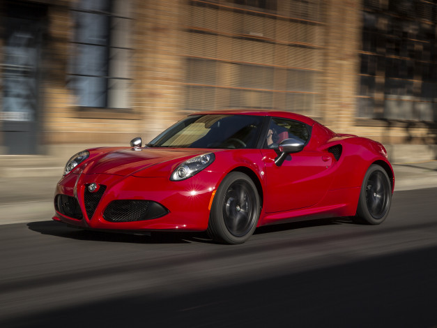 Обои картинки фото автомобили, alfa romeo, alfa, 960, us-spec, 2015г, 4c, romeo, красный