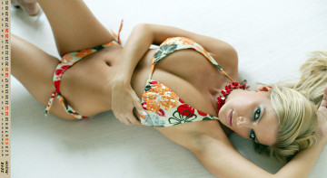 Картинка календари девушки взгляд