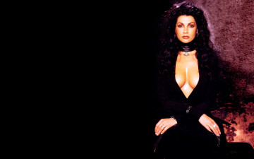 Картинка luisa+corna девушки -unsort+ брюнетки темноволосые luisa corna декольте крест брюнетка