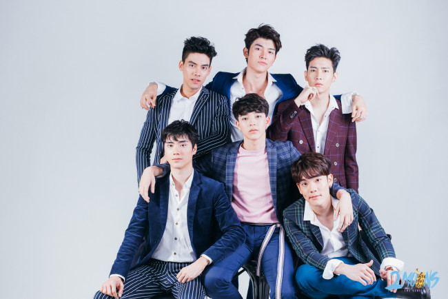 Обои картинки фото кино фильмы, 2 moons , сериал, друзья, парни, дорама