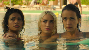 обоя кино фильмы, sky rojo , сериал, девушки, бассейн