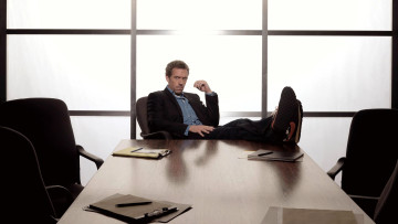 Картинка кино+фильмы house+m хаус стол стулья