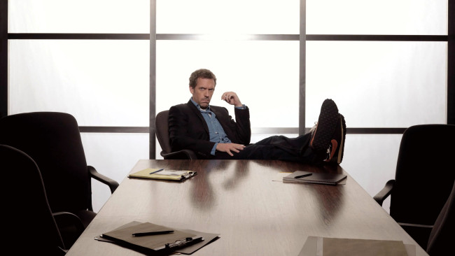 Обои картинки фото кино фильмы, house m, хаус, стол, стулья