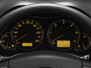 Картинка автомобили спидометры торпедо