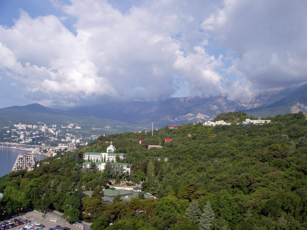 Обои картинки фото Ялта, утро, города