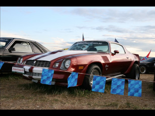 Картинка автомобили выставки уличные фото