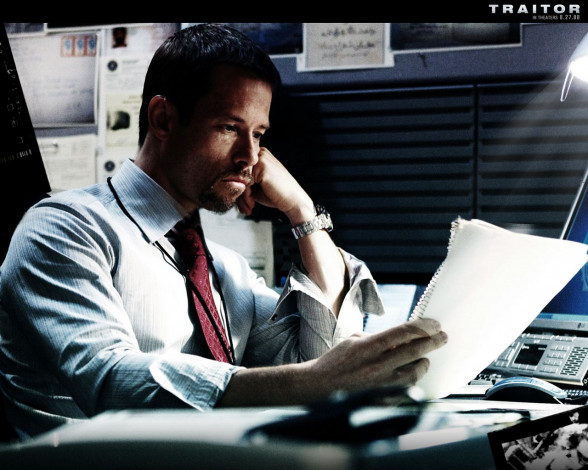 Обои картинки фото traitor, кино, фильмы