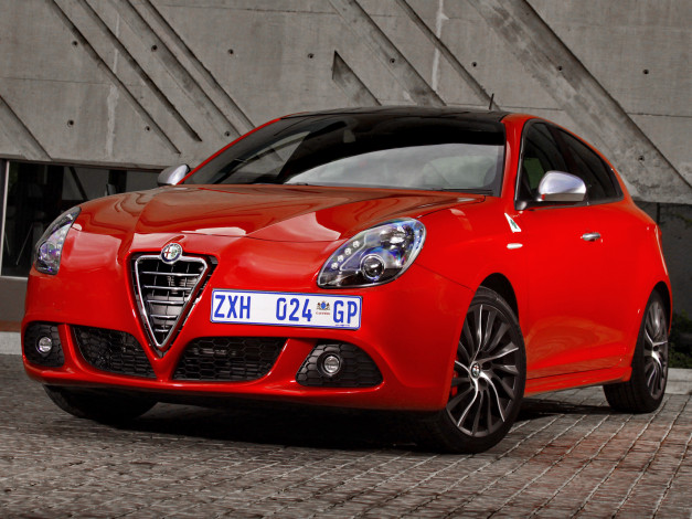 Обои картинки фото alfa, romeo, giulietta, quadrifoglio, verde, автомобили