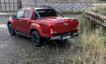 Картинка автомобили isuzu 2015г katana d-max