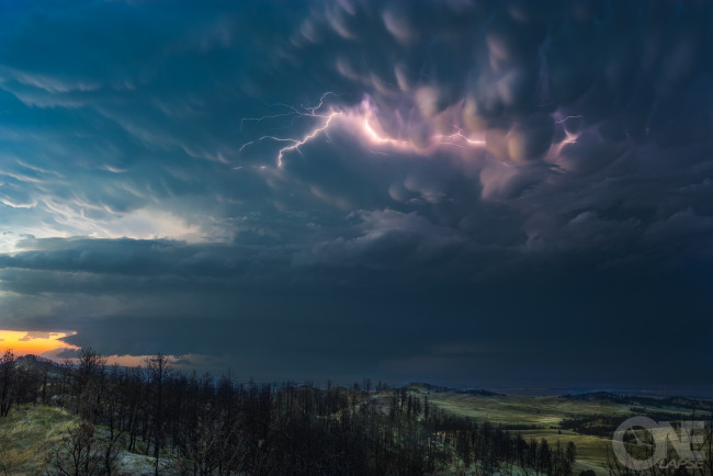 Обои картинки фото природа, молния,  гроза, гроза, небо, тучи, облака, молнии