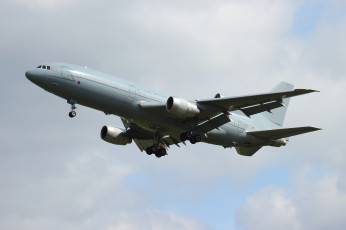 Картинка авиация грузовые+самолёты заправщик