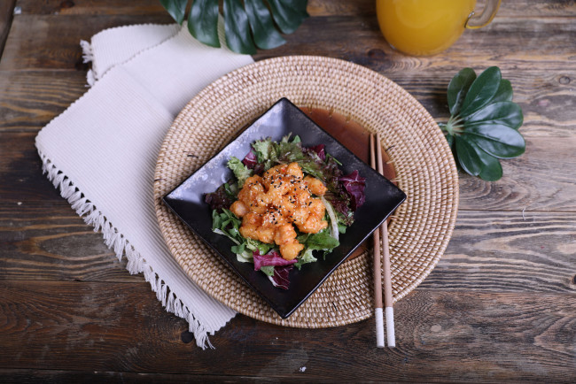 Обои картинки фото еда, вторые блюда, палочки, второе, блюдо, овощи, зелень