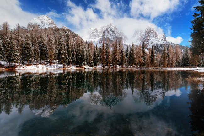 Обои картинки фото природа, реки, озера, деревья, отражение, горы, озеро