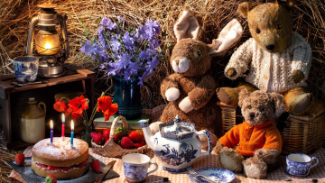 Картинка еда натюрморт игрушки клубника свечи торт лампа