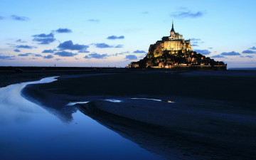 Картинка города крепость+мон-сен-мишель+ франция крепость