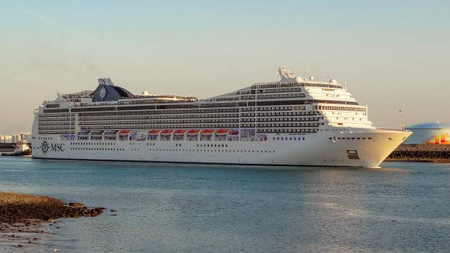 Обои картинки фото msc magnifica, корабли, лайнеры, круиз, лайнер