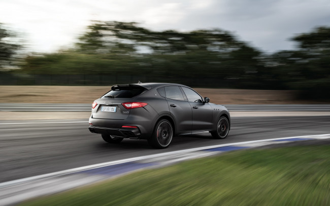 Обои картинки фото автомобили, maserati