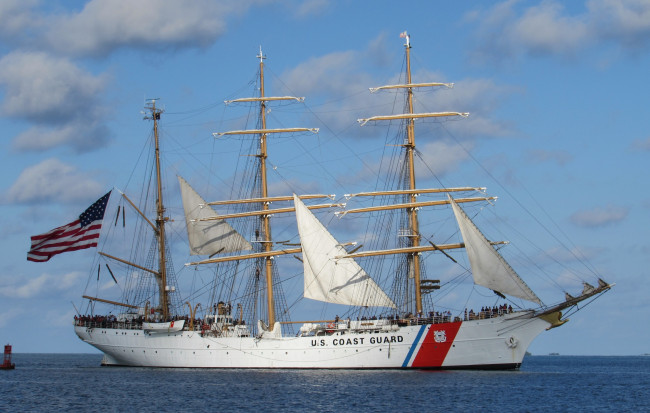 Обои картинки фото eagle, корабли, парусники, паруса, мачты