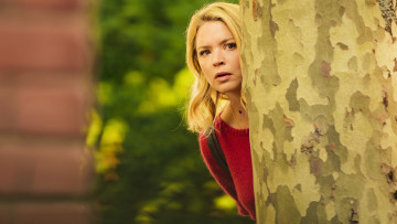 Картинка adieu+les+cons+ +2020 кино+фильмы -unknown+ другое adieu les cons virginie efira cчастливо оставаться драма комедия