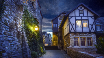 Картинка города -+улицы +площади +набережные улица дома вечер фонари