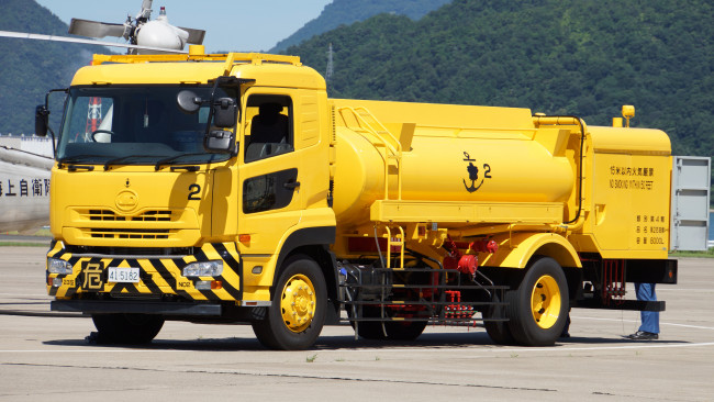 Обои картинки фото автомобили, ud trucks, ud