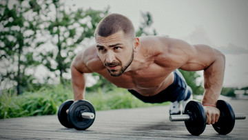 Картинка спорт body+building мужчина гантели