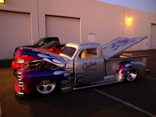 Картинка автомобили разные вместе