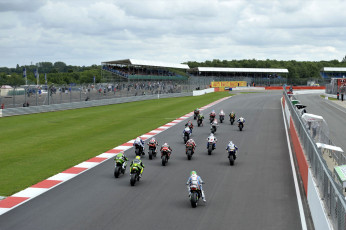 Картинка спорт мотоспорт гонка 2013