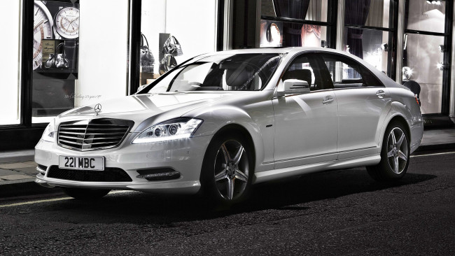 Обои картинки фото mercedes, автомобили, benz, mercedes-benz, подразделение, daimler, ag, легковые, грузовики, автобусы, двигатели, германия