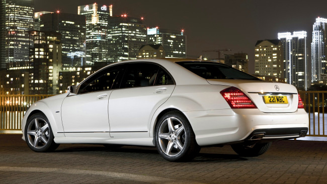 Обои картинки фото mercedes, автомобили, benz, mercedes-benz, подразделение, daimler, ag, легковые, грузовики, автобусы, двигатели, германия