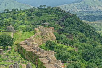 Картинка kumbhalgarh+fort города -+дворцы +замки +крепости простор