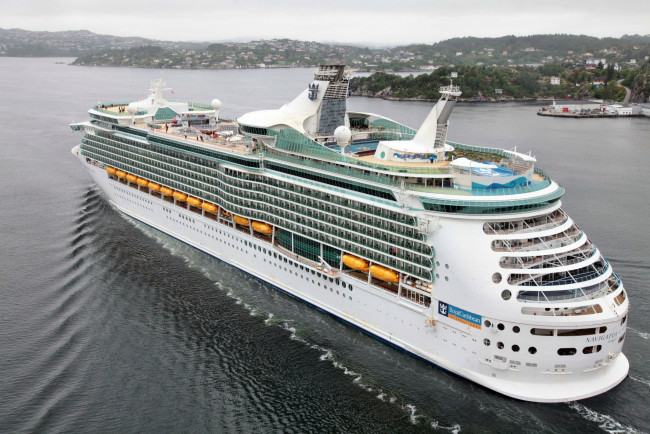 Обои картинки фото корабли, лайнеры, лайнер, круиз