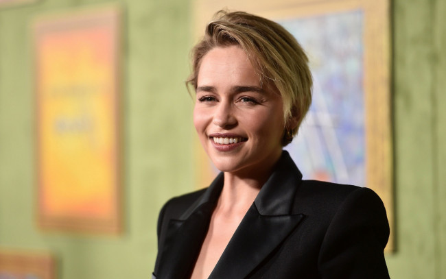 Обои картинки фото девушки, emilia clarke, улыбка